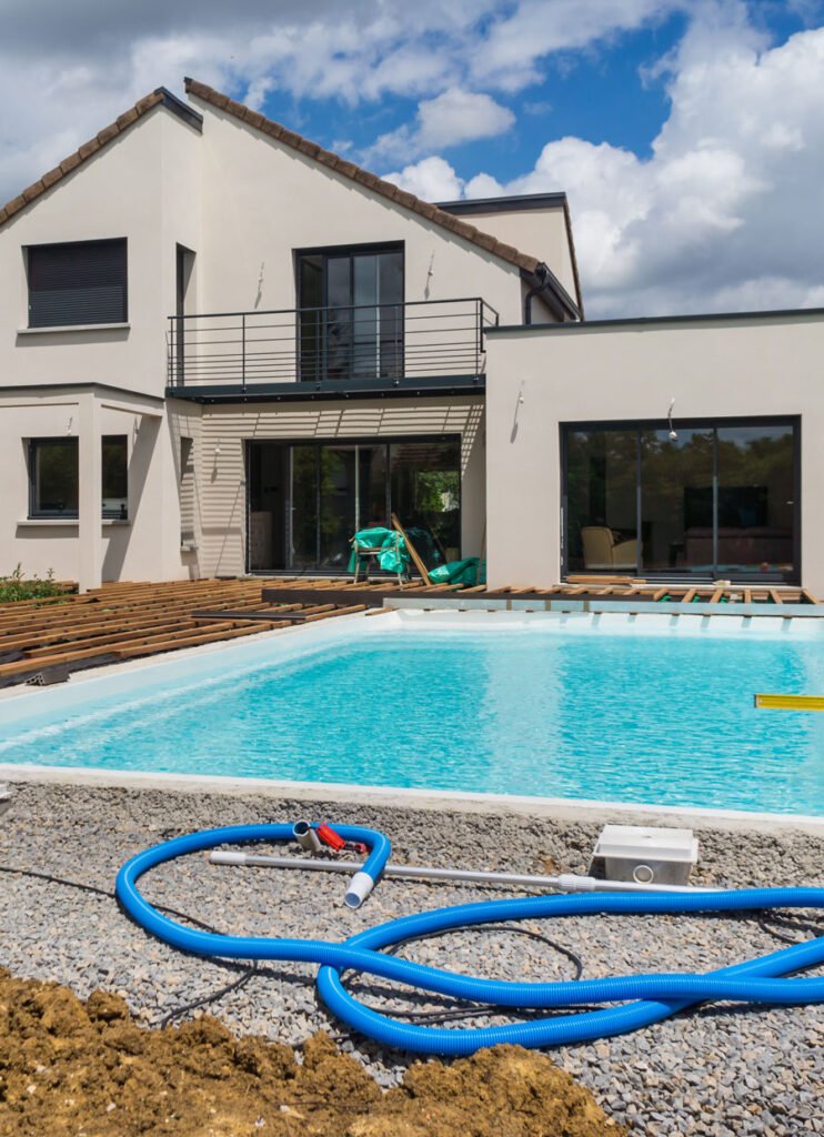 AdobeStock_119337202 piscine terrassement